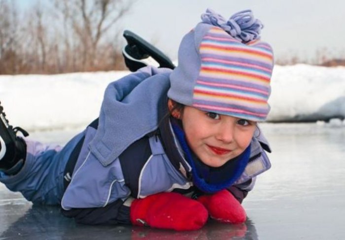 Как научить ребенка кататься на коньках. Важные советы.